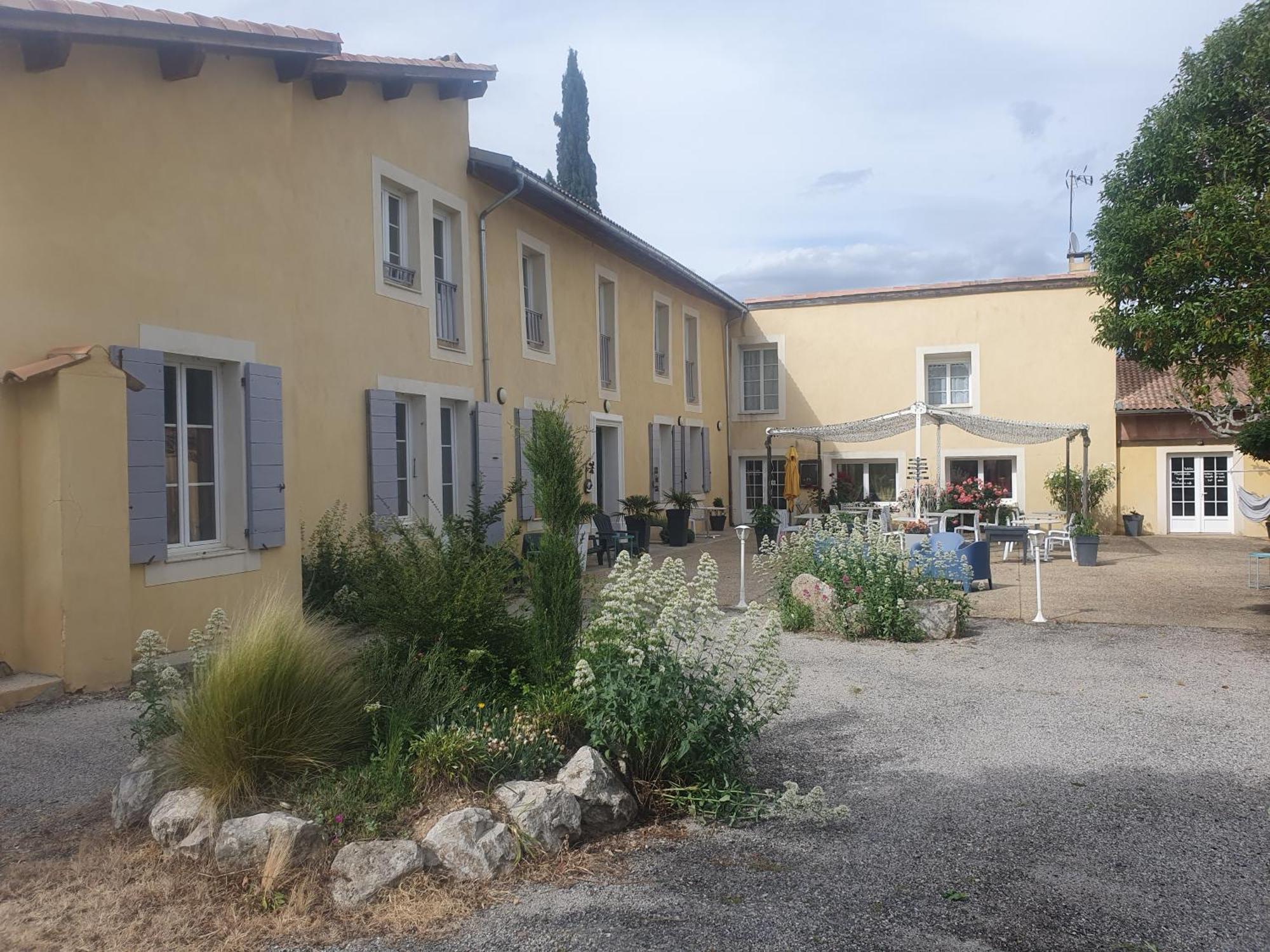 Le Mas Des Quintrands Manosque - Motel De Charme Exterior foto